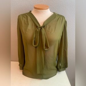 East 5th Tie-Front Sheer Green Blouse Women’s Sz Medium